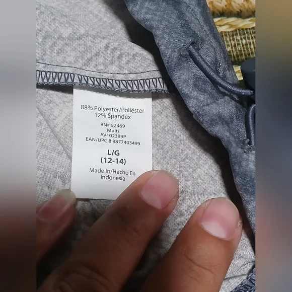 Avia Black and White Hoodie with Gray Snake Pattern - Picture 9 of 9